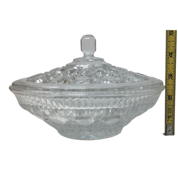 Beautiful Lidded Candy Dish - Indiana Glass Windsor Button and Cane Pattern - Picture 6 of 6
